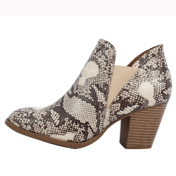 Cream Snake Skin Pu Elastic Stacked Heel Ankle - Picture 2 of 7